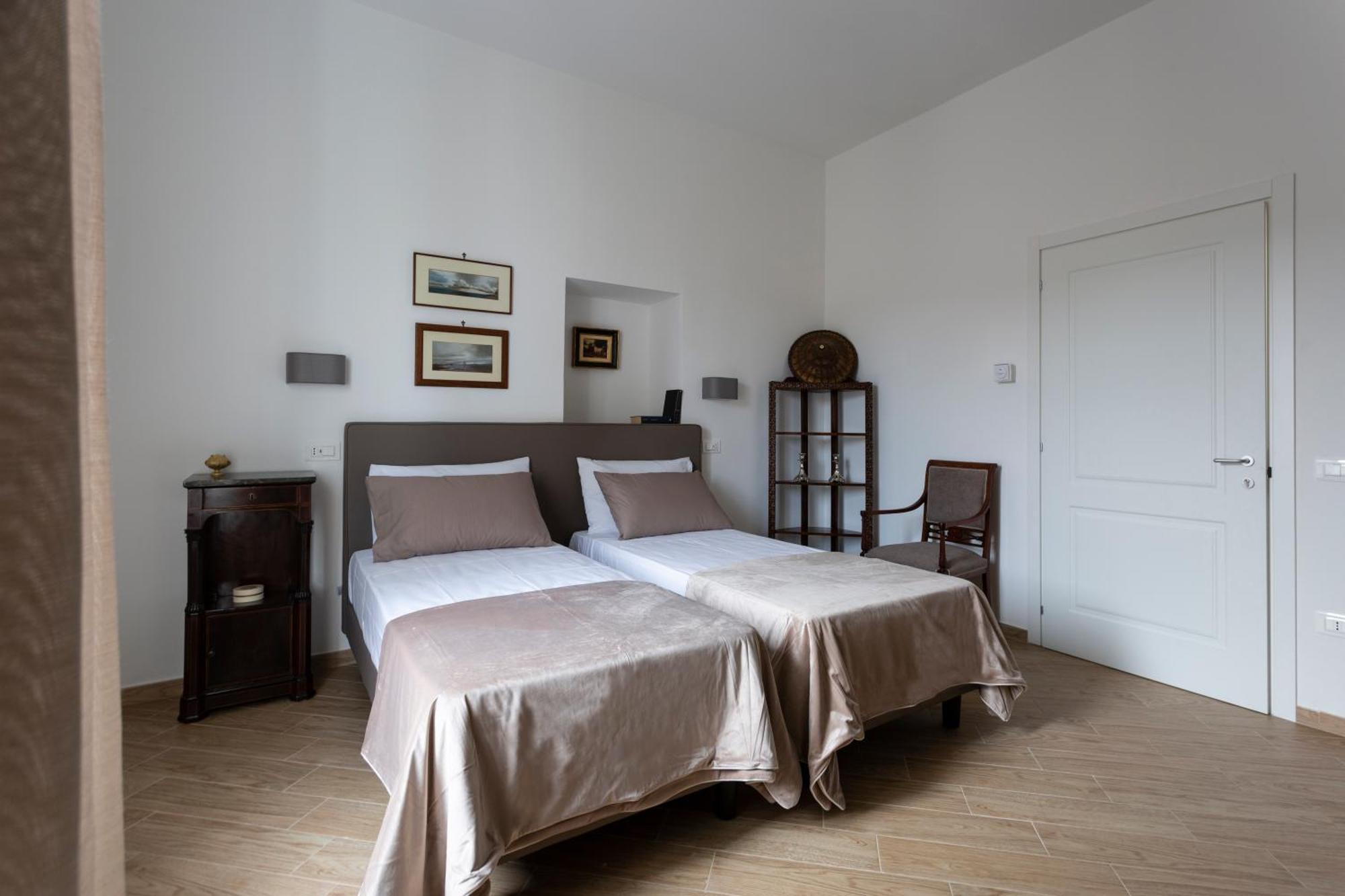 Residenza 33 Hotel Naples Luaran gambar
